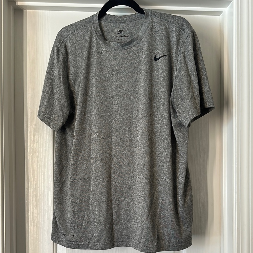 Nike Gray Short Sleeve Tee